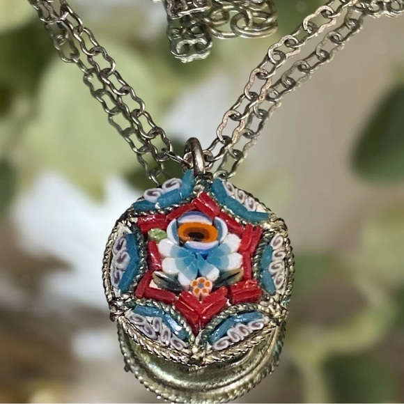 Vintage Micro Mosaic Pendant Necklace Italian Beautiful - Picture 1 of 6